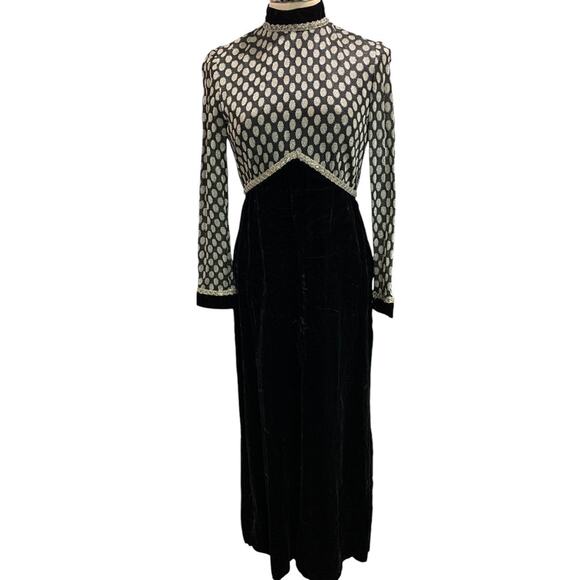 Small Vintage 1970s Black Velvet Metallic Dot Gown Long Fitted Bodice - Picture 2 of 9